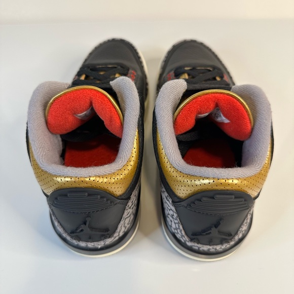 Nike Jordan 3, women’s size 6, brand new box is missing lid - Picture 7 of 10